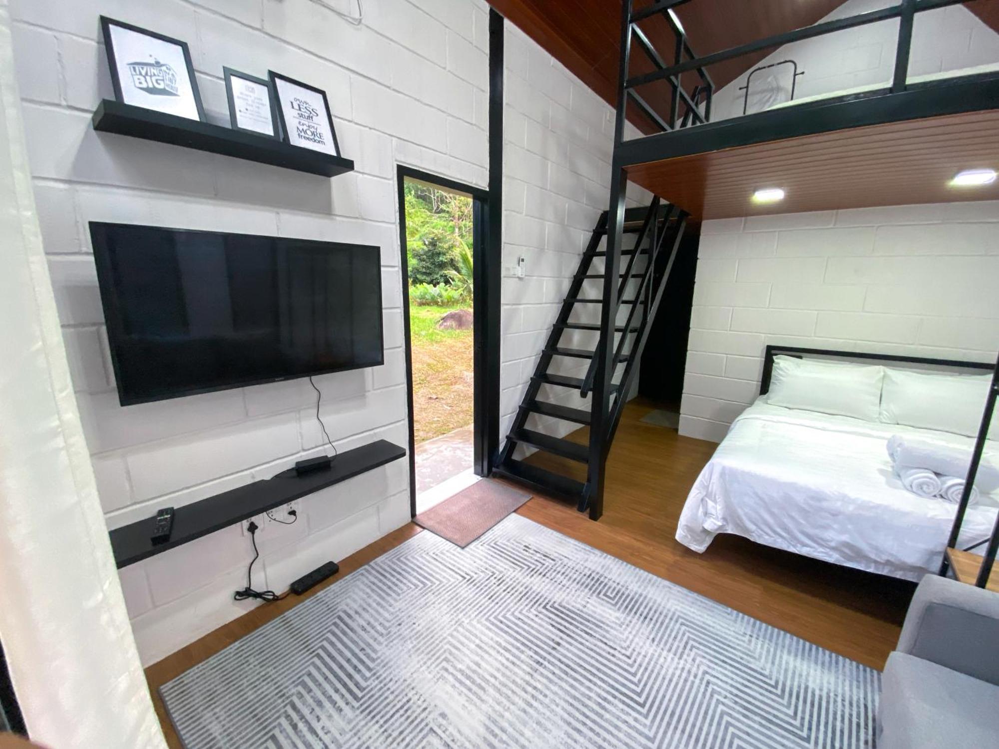Casa Damai Janda Baik - Riverview Tiny House Bentong Exterior photo